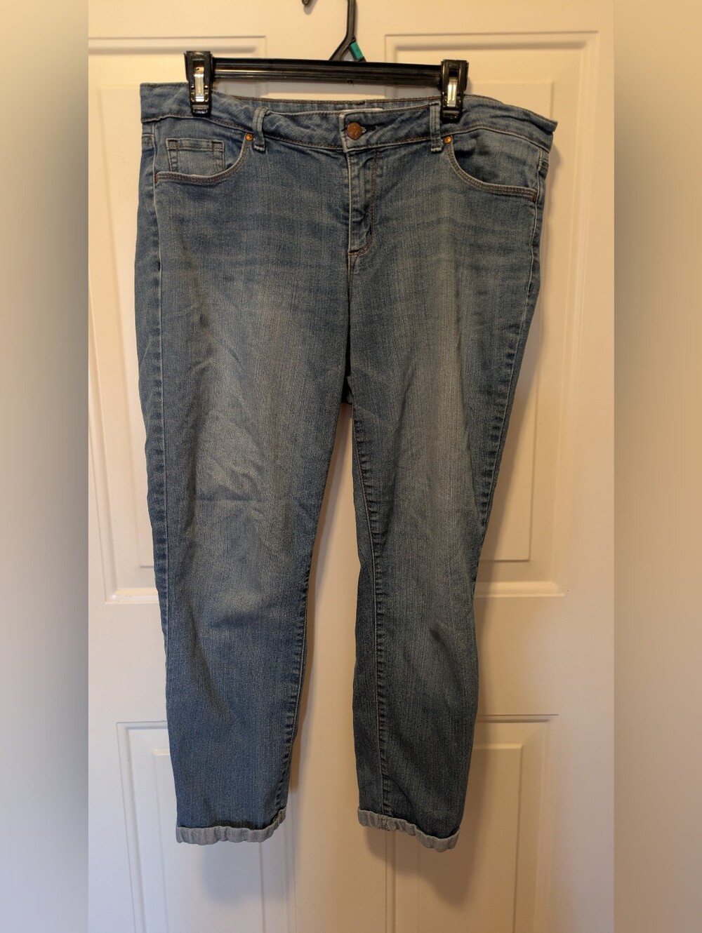 Jessica Simpson Light Blue Ankle Crop Jeans
